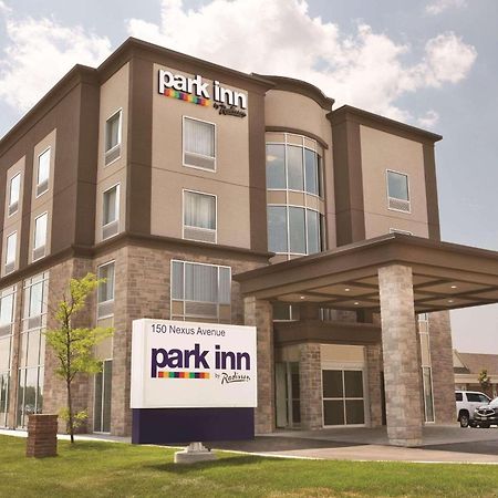 Park Inn By Radisson Brampton, On المظهر الخارجي الصورة