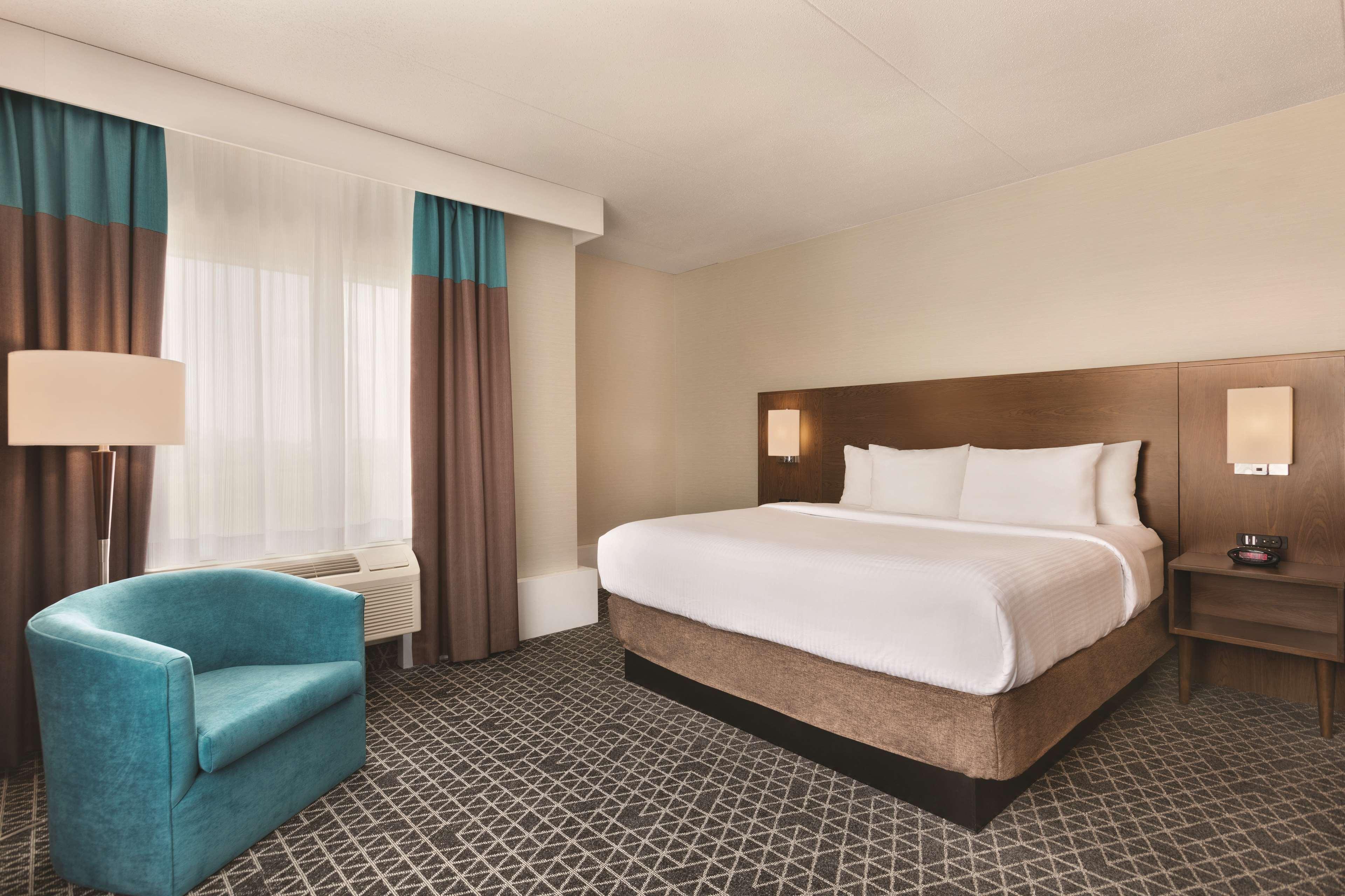 Park Inn By Radisson Brampton, On المظهر الخارجي الصورة