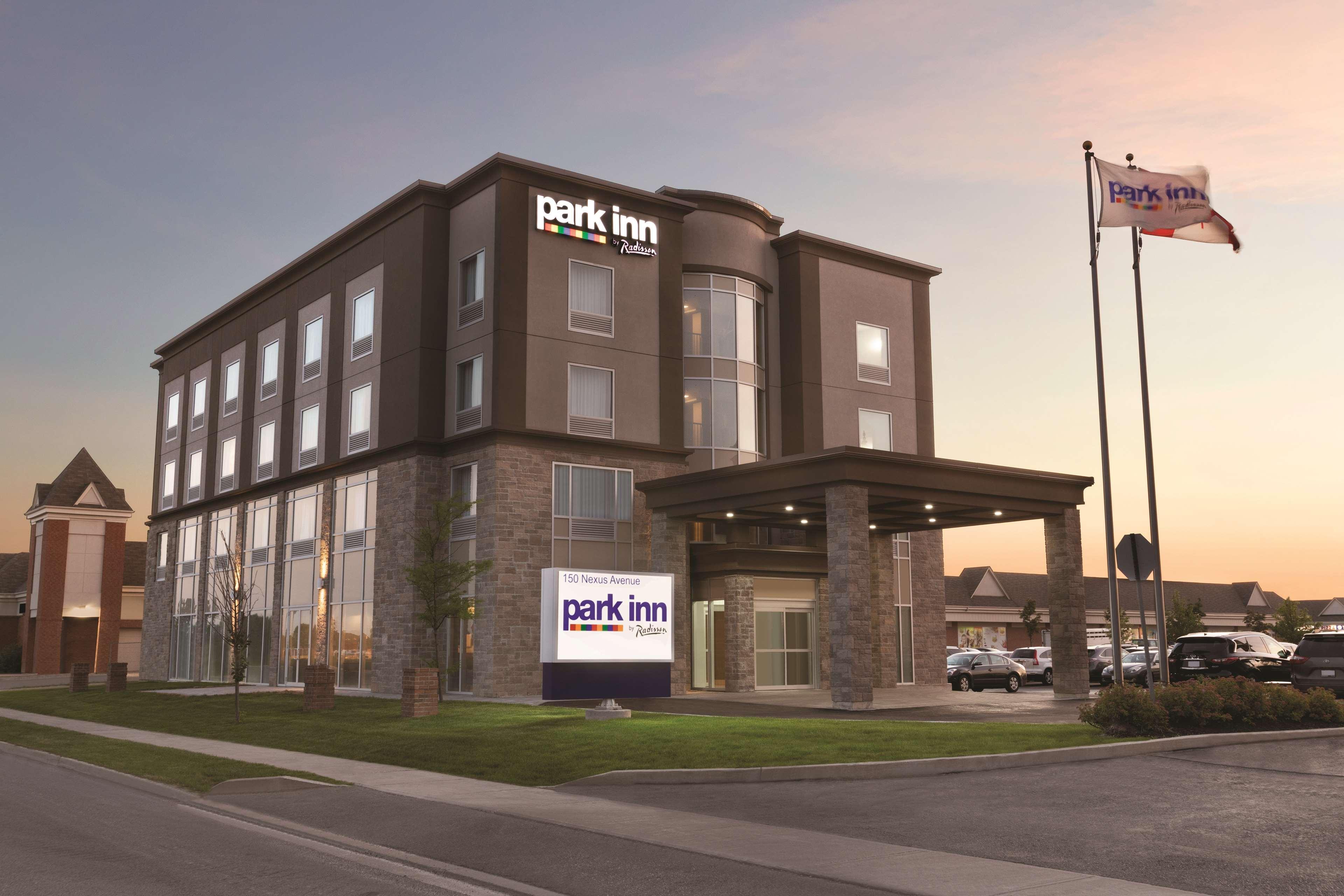 Park Inn By Radisson Brampton, On المظهر الخارجي الصورة