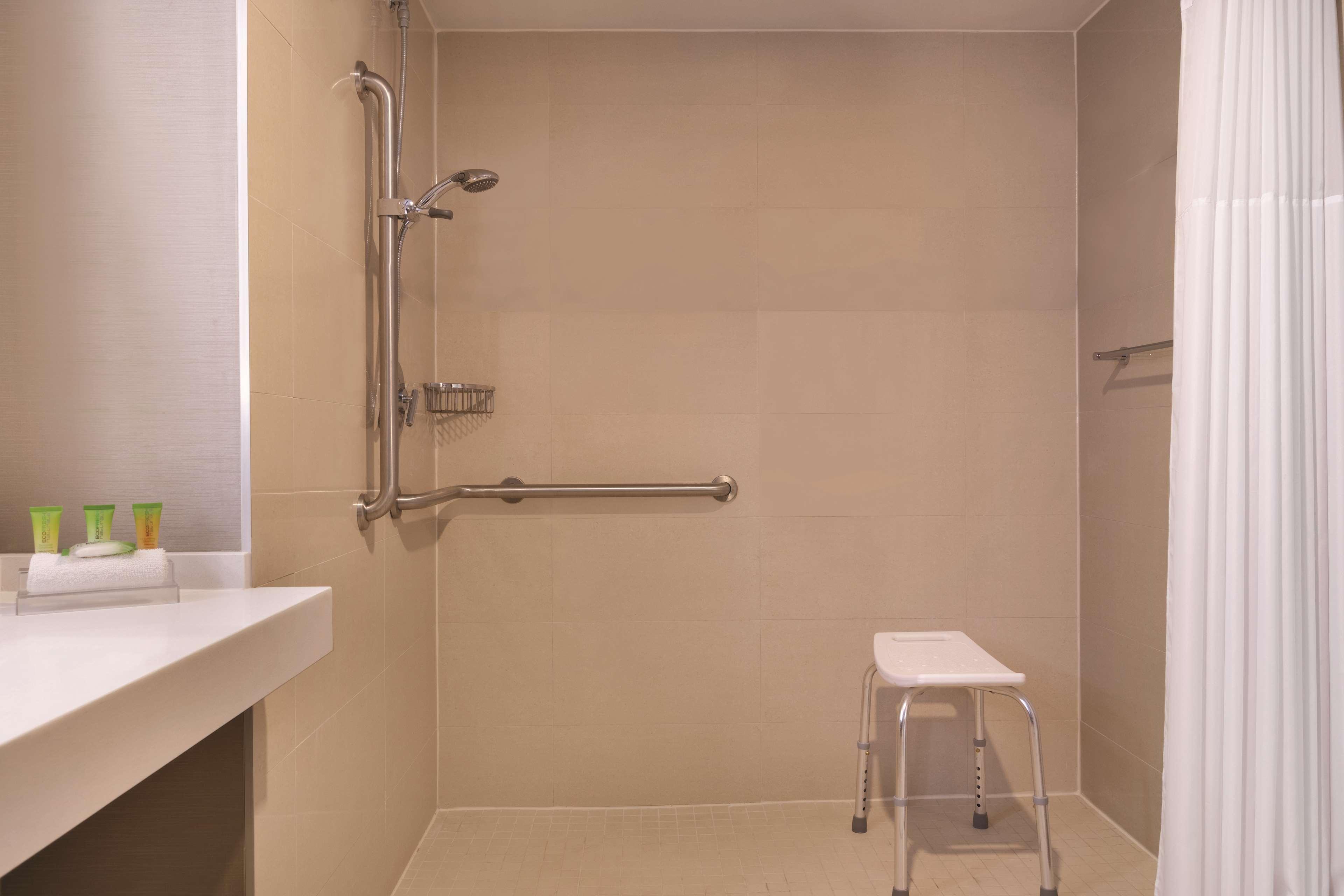 Park Inn By Radisson Brampton, On المظهر الخارجي الصورة