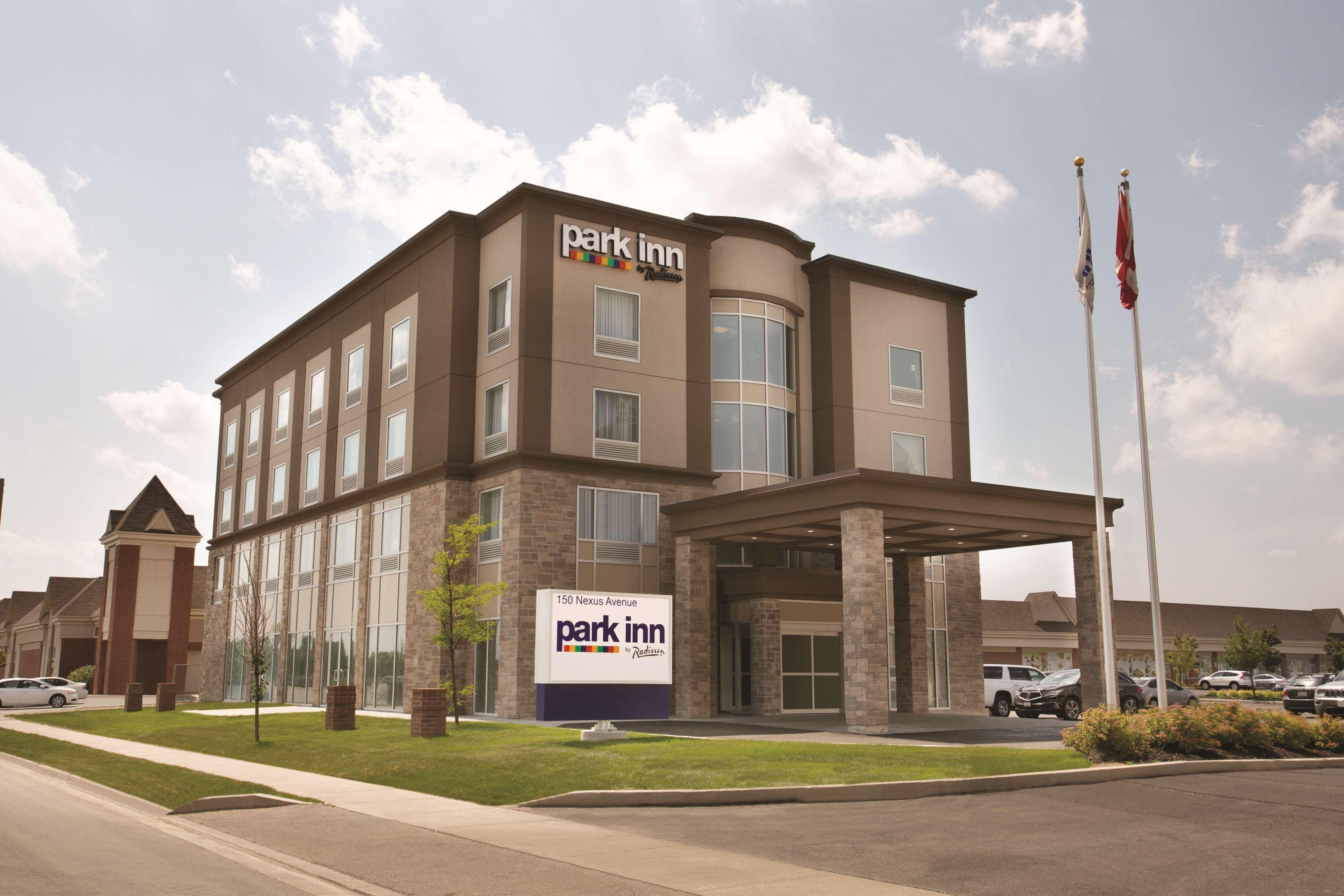 Park Inn By Radisson Brampton, On المظهر الخارجي الصورة