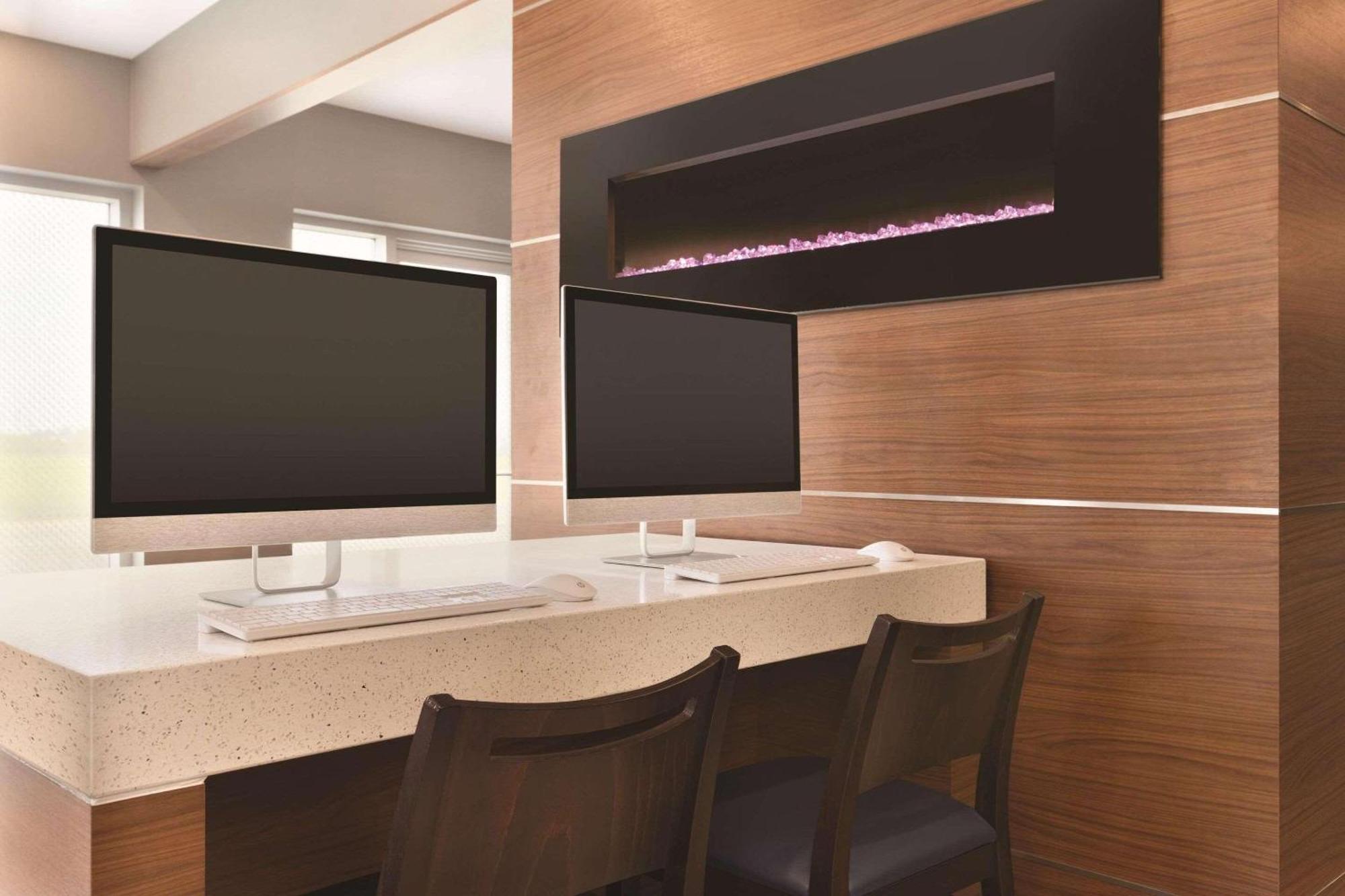 Park Inn By Radisson Brampton, On المظهر الخارجي الصورة