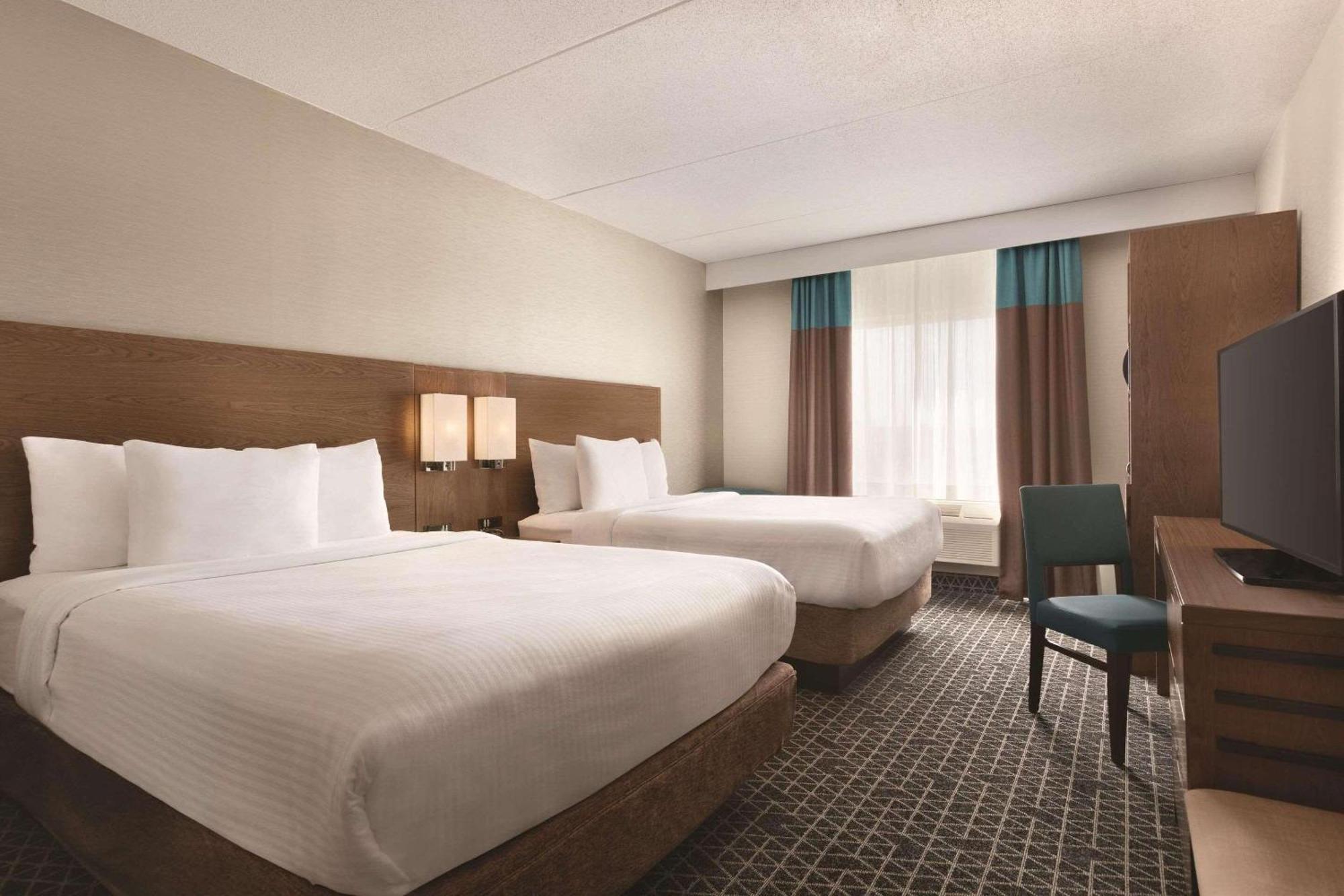 Park Inn By Radisson Brampton, On المظهر الخارجي الصورة